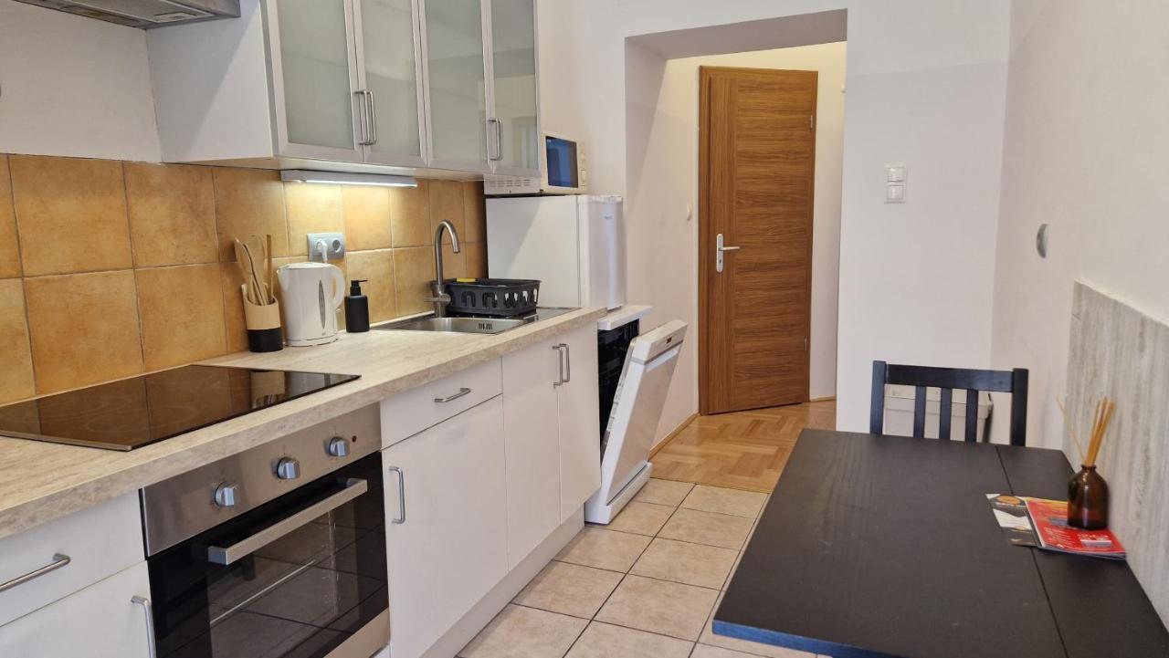 Halasz 2-Bedroom Apartment Near Castle, Free Public Parking Nearby บูดาเปสต์ ภายนอก รูปภาพ
